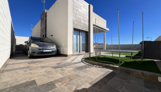 Resale - Detached Villa - Orihuela Costa