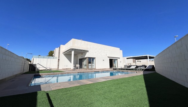 Resale - Detached Villa - Orihuela Costa
