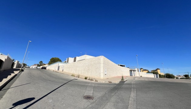 Resale - Detached Villa - Orihuela Costa
