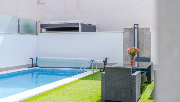 Herverkoop - Detached Villa - Torrevieja