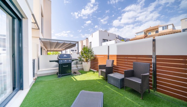 Herverkoop - Detached Villa - Torrevieja