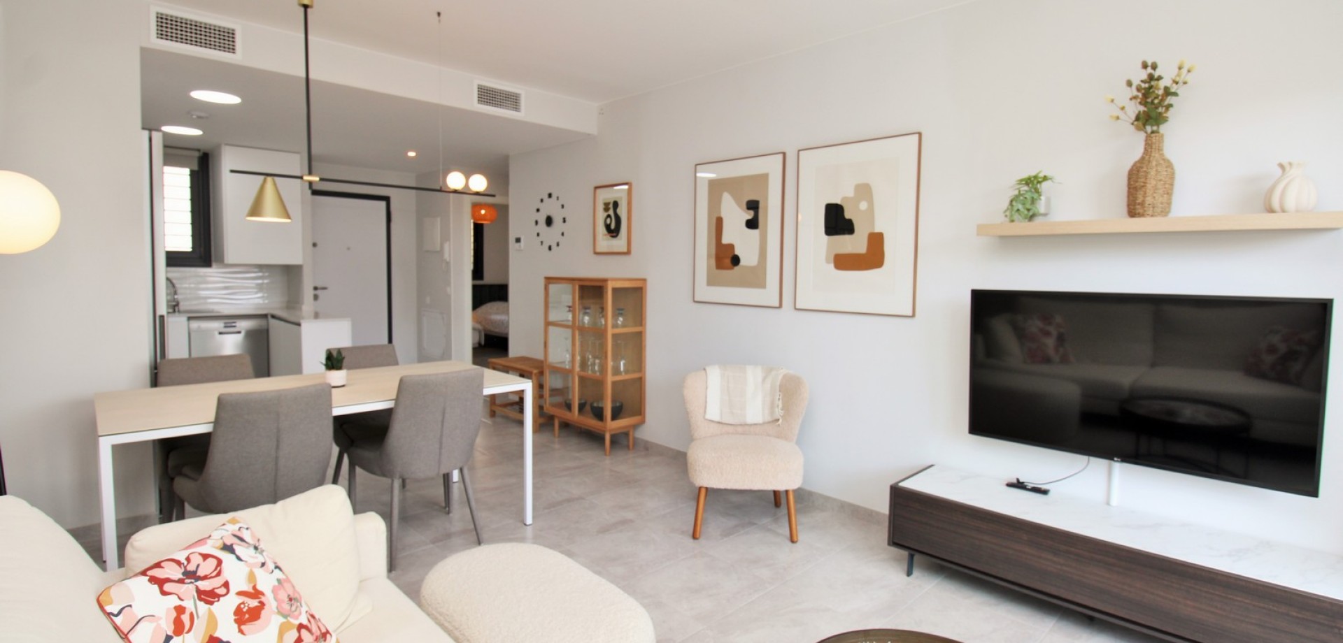 Apartment in Villamartin - Image 5