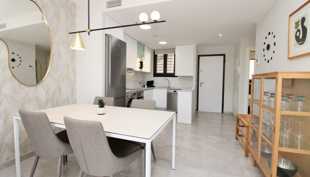 Resale - Apartment - Orihuela Costa - Villamartín