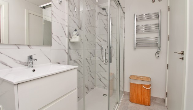 Resale - Apartment - Orihuela Costa - Villamartín