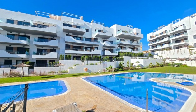 Resale - Apartment - Orihuela Costa - Villamartín