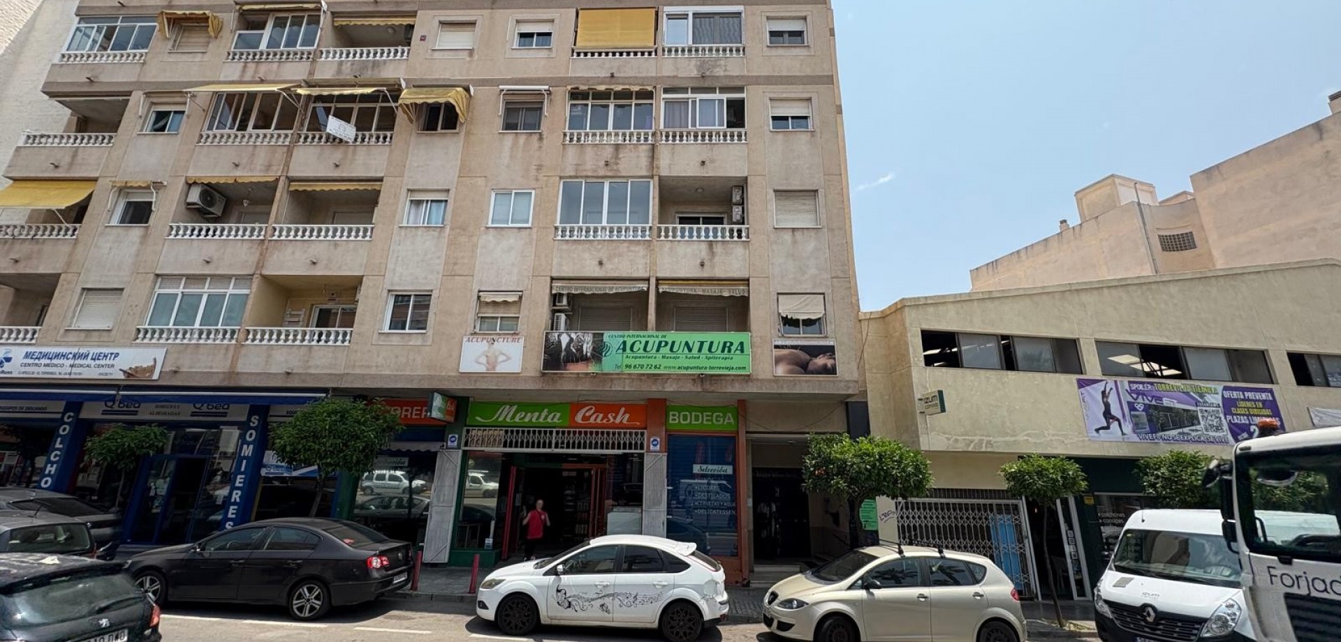 Apartment in Torrevieja - view 1