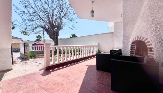 Resale - Bungalow - Orihuela Costa - Cabo Roig