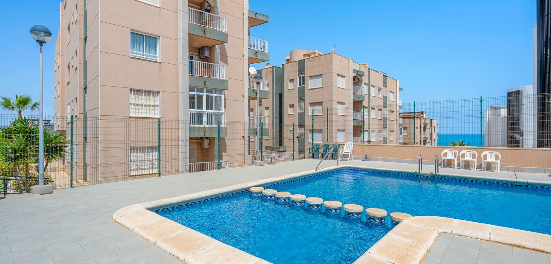 Apartment in Torrelamata - view 1