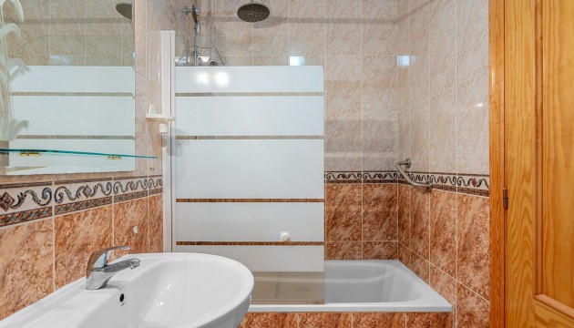 Resale - Apartment - Torrevieja - La Mata