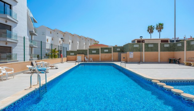 Resale - Apartment - Torrevieja - La Mata