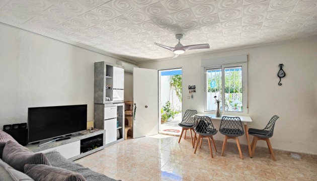 Resale - Townhouse - Torrevieja - Torreta - Salado