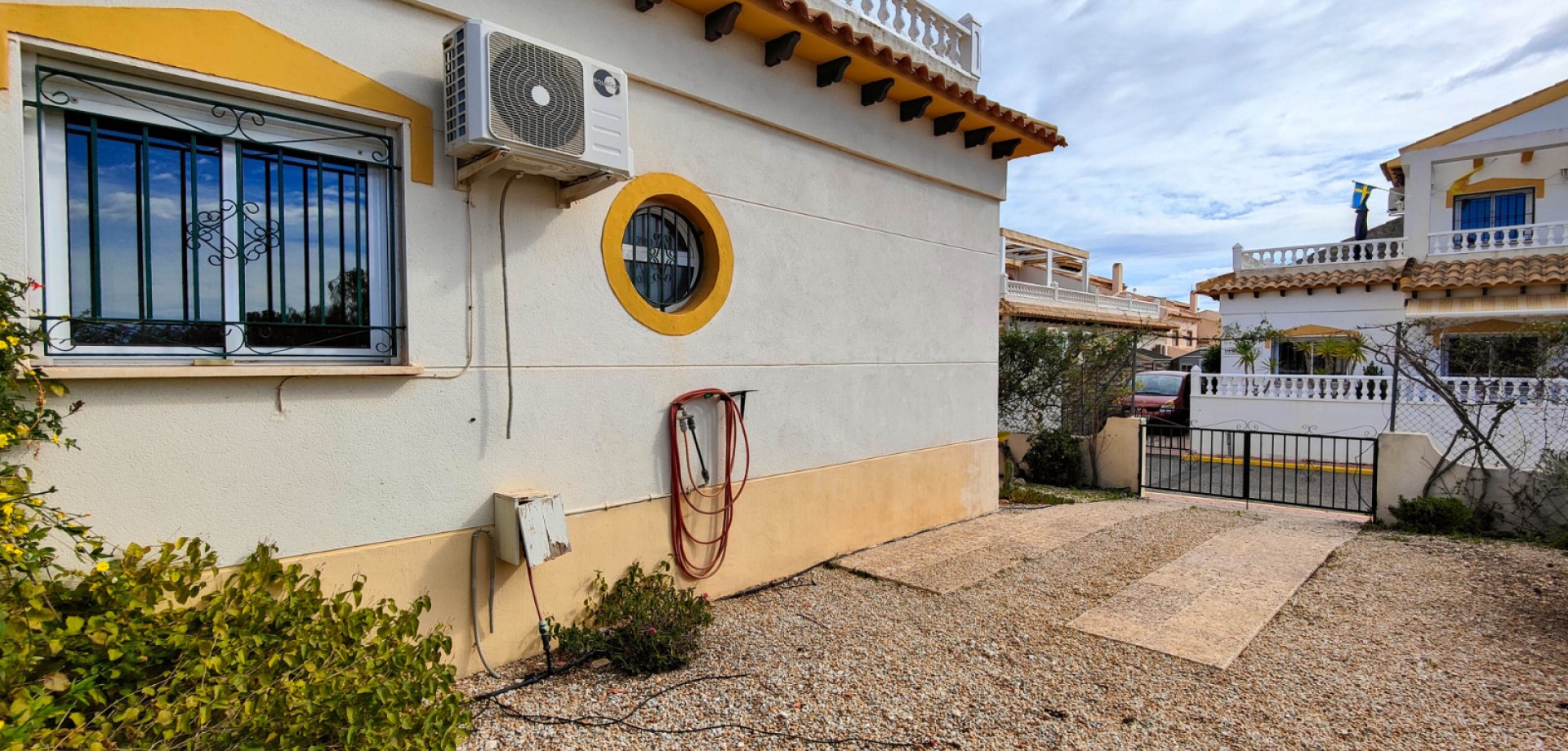 House in Los Balcones - Image 4
