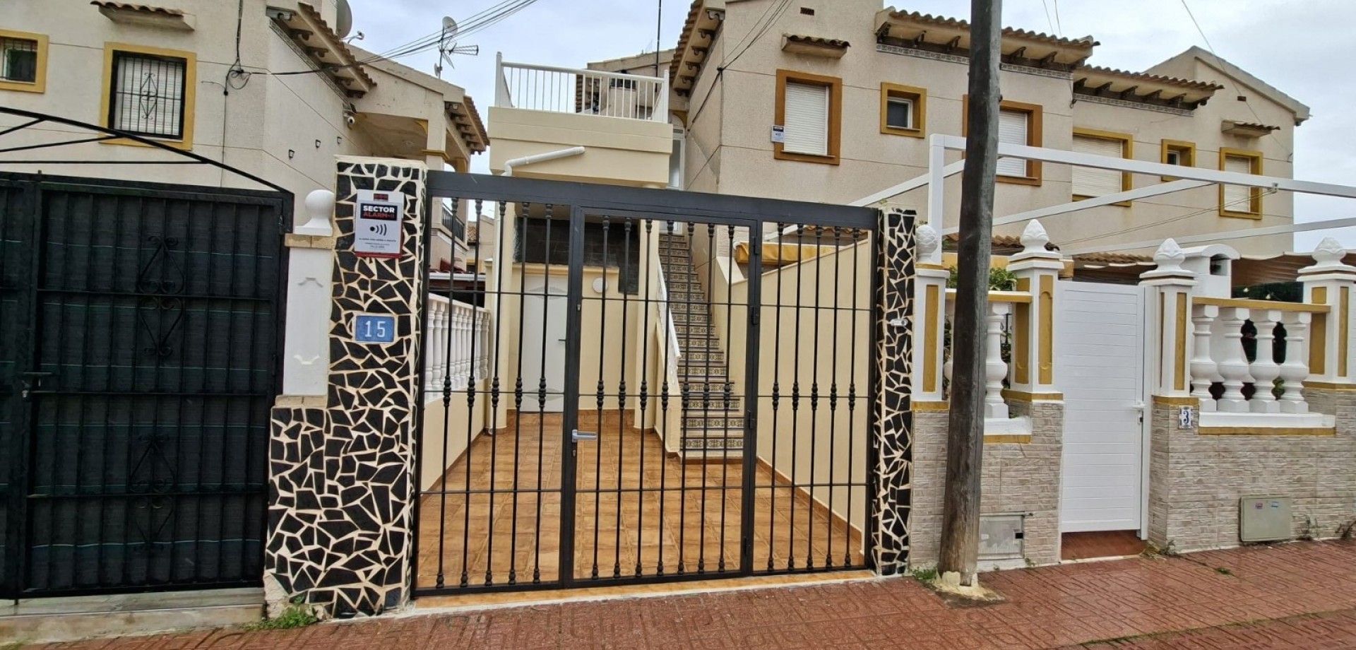 Apartment in Playa Flamenca - view 1