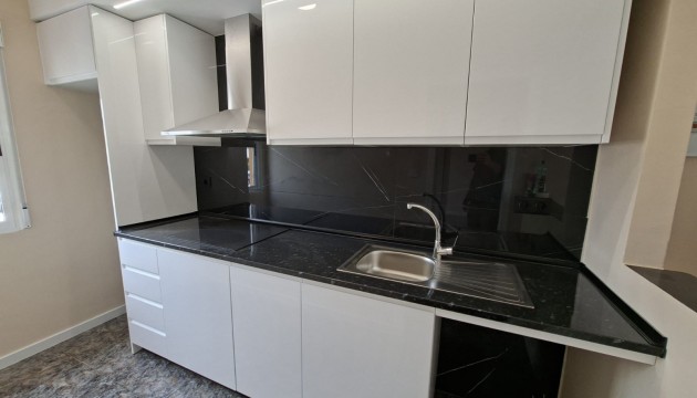 Resale - Apartment - Orihuela Costa - Playa Flamenca