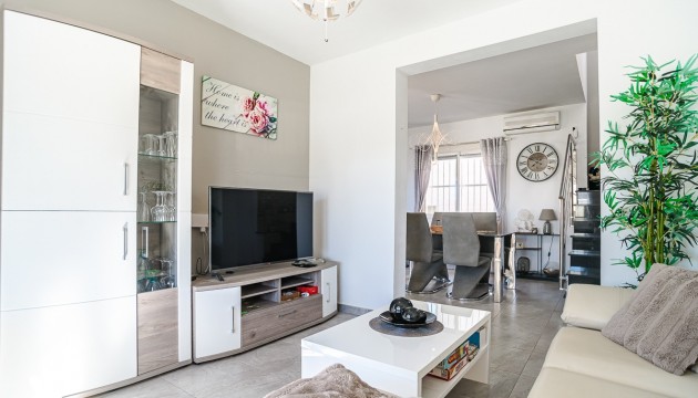 Resale - House - Algorfa