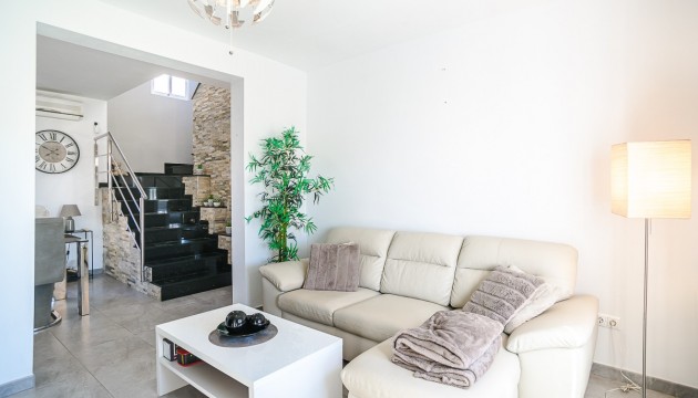 Resale - House - Algorfa
