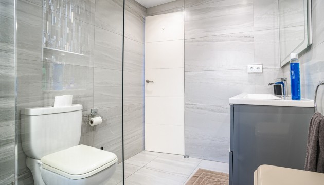 Resale - House - Algorfa