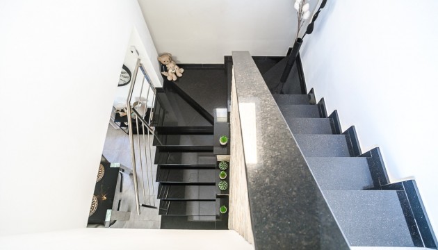 Resale - House - Algorfa