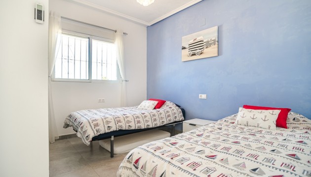 Resale - House - Algorfa