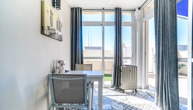 Resale - House - Algorfa