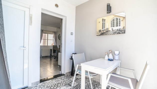 Resale - House - Algorfa