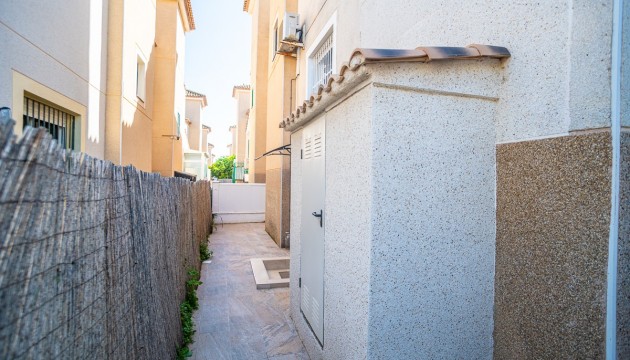 Resale - House - Algorfa