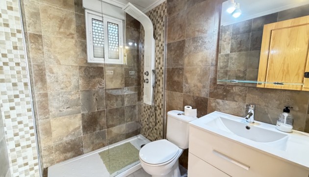 Videresalg - Detached Villa - Orihuela Costa - Villamartín