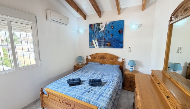 Videresalg - Detached Villa - Orihuela Costa - Villamartín