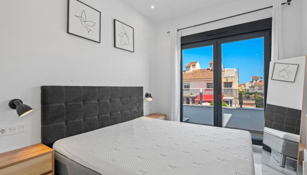 Resale - Detached Villa - Torrevieja