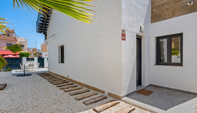 Resale - Detached Villa - Torrevieja