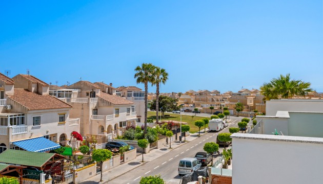 Resale - Detached Villa - Torrevieja
