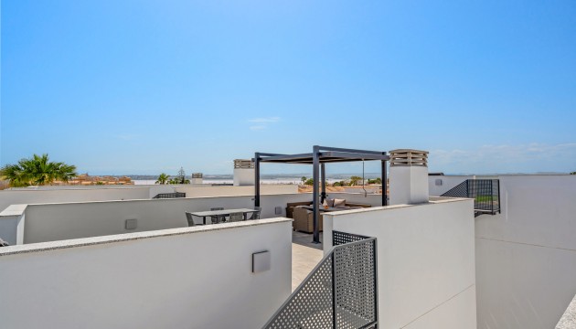 Resale - Detached Villa - Torrevieja