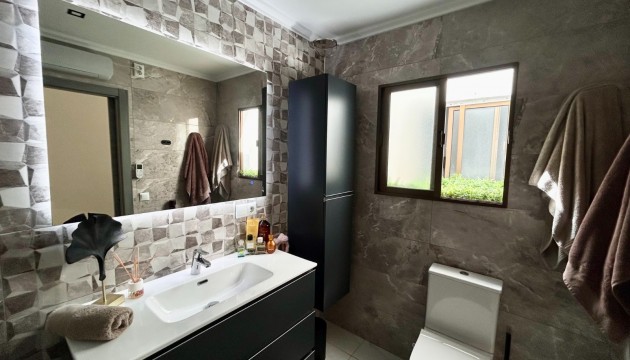 Odsprzedaż - Apartment - Torremendo