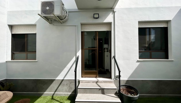 Odsprzedaż - Apartment - Torremendo