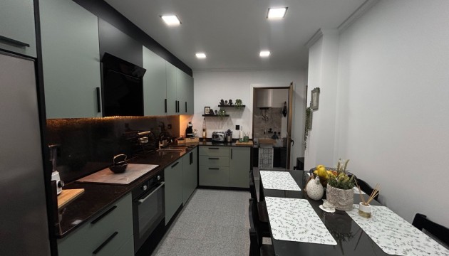 Odsprzedaż - Apartment - Torremendo