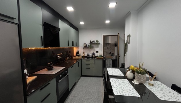 Odsprzedaż - Apartment - Torremendo