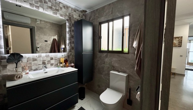 Odsprzedaż - Apartment - Torremendo