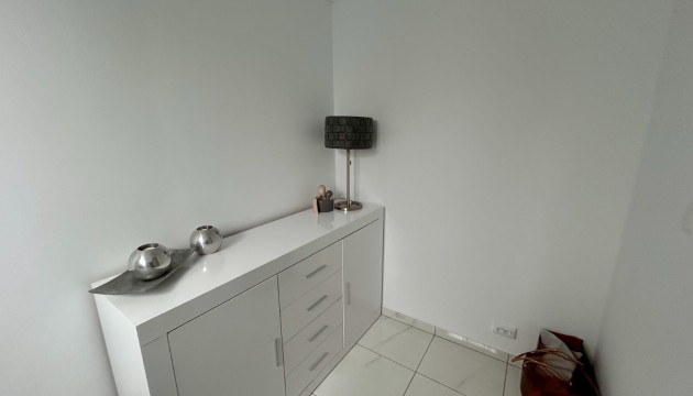 Odsprzedaż - Apartment - Torremendo