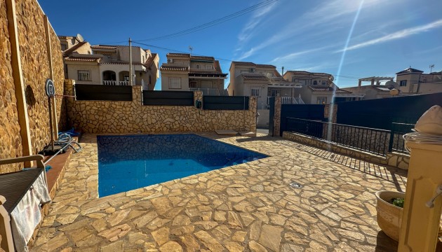 Resale - Townhouse - San Miguel de Salinas