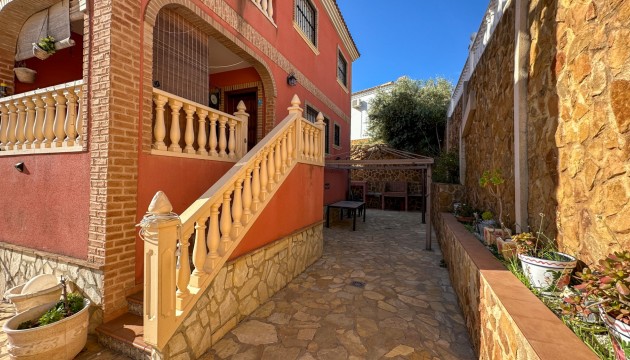 Resale - Townhouse - San Miguel de Salinas