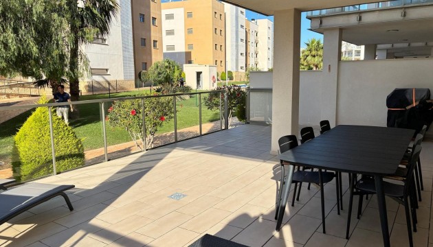 Resale - Apartment - Orihuela Costa - Villamartín