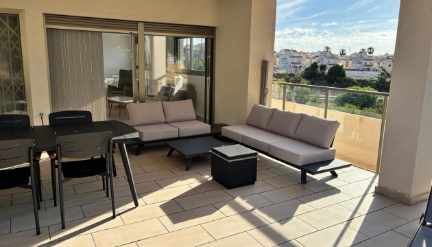 Resale - Apartment - Orihuela Costa - Villamartín