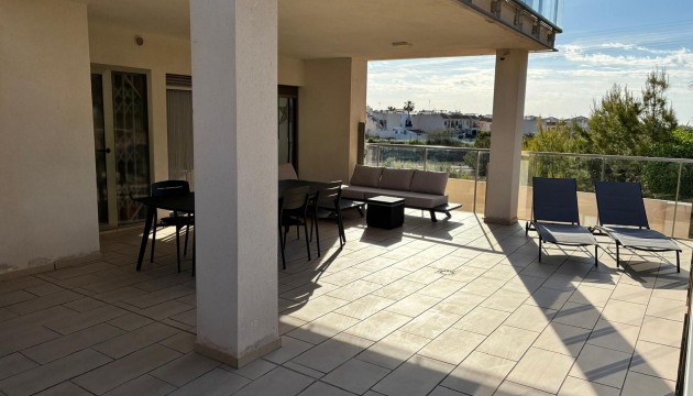 Resale - Apartment - Orihuela Costa - Villamartín