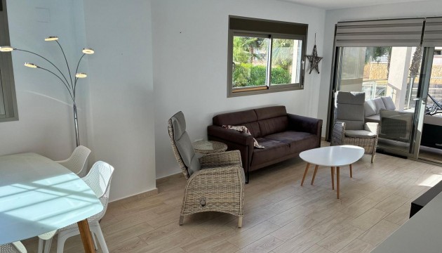 Resale - Apartment - Orihuela Costa - Villamartín
