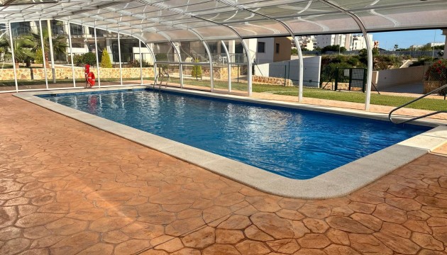Resale - Apartment - Orihuela Costa - Villamartín