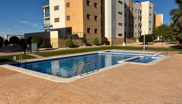 Resale - Apartment - Orihuela Costa - Villamartín