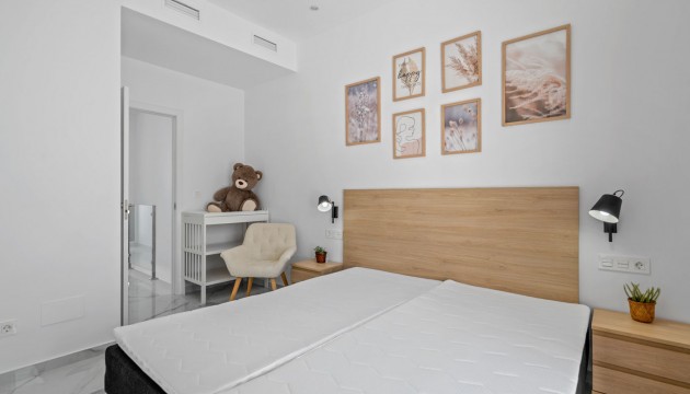 Resale - Detached Villa - Torrevieja