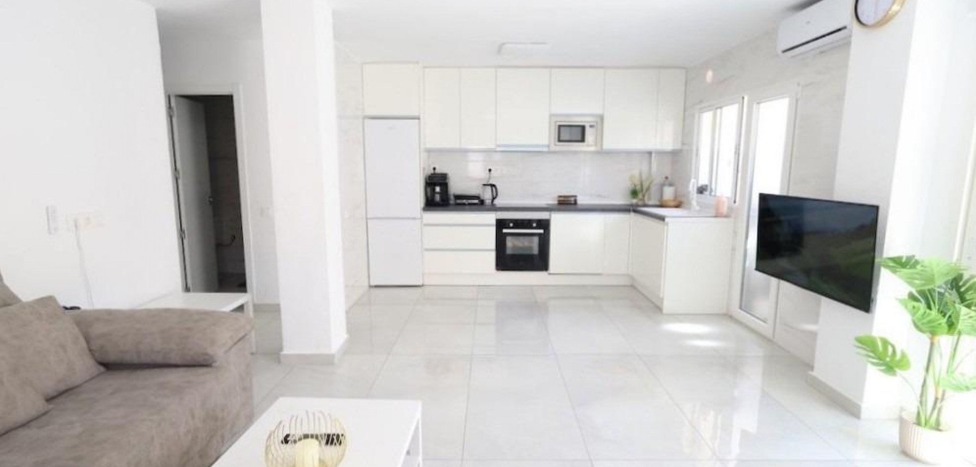 Apartment in Torrevieja - view 1
