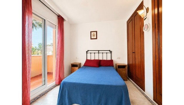 Resale - Apartment - Torrevieja - Playa de los Locos