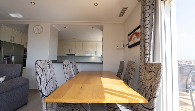 Resale - Apartment - Orihuela Costa - Villamartín